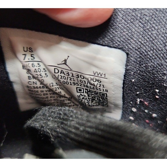 Nike - Picture 6 of 10